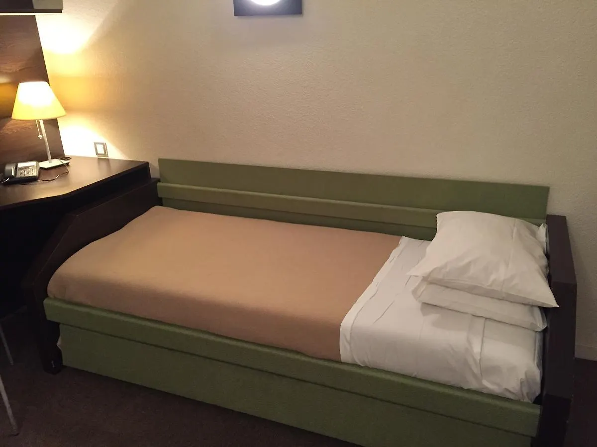מלון דירות טולוז At Home Appart Hotel
